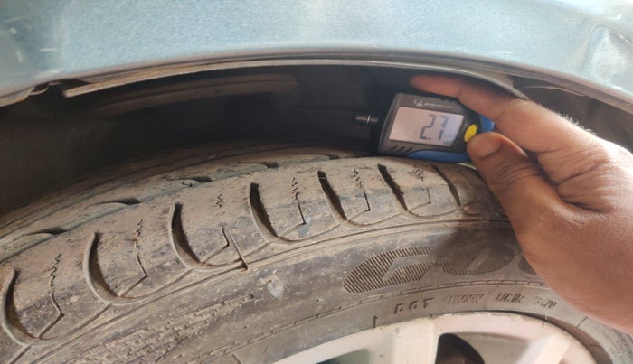 2011 Maruti SX4 ZXI AT, Petrol, Automatic, 92,280 km, tyre