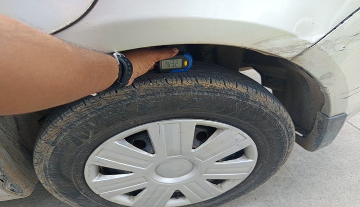 2013 Maruti Swift Dzire VDI, Diesel, Manual, 2,42,469 km, tyre