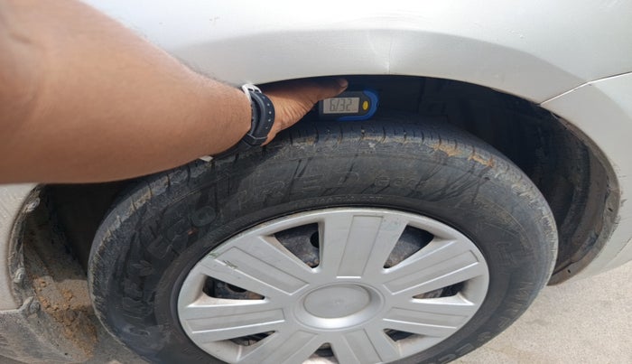2013 Maruti Swift Dzire VDI, Diesel, Manual, 2,42,469 km, tyre
