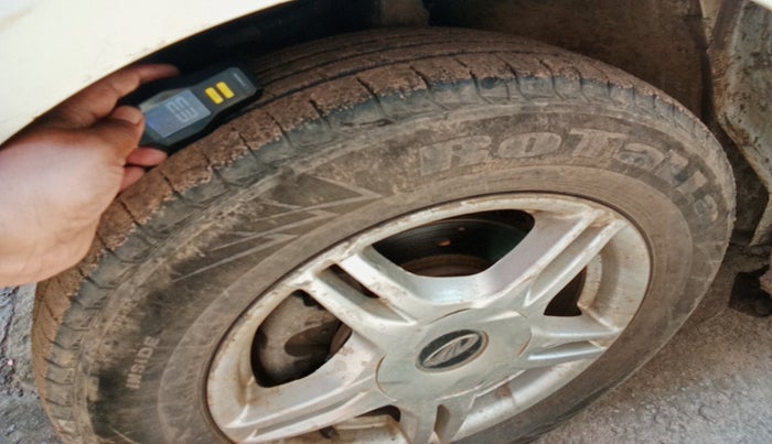 2019 Mahindra MARAZZO M6 8 STR, Diesel, Manual, 70,458 km, tyre