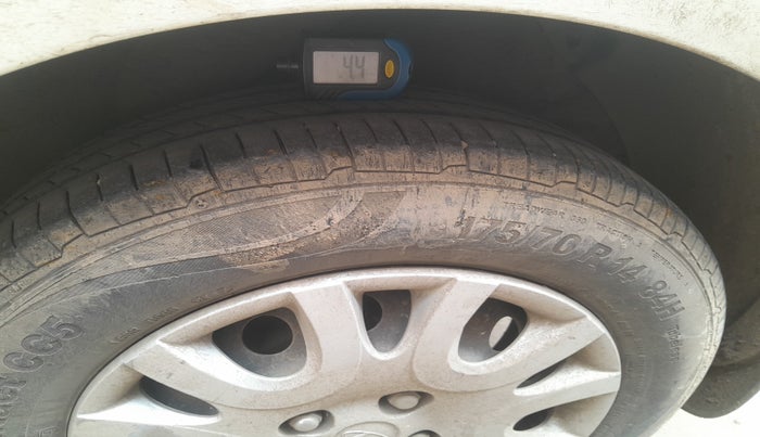 2010 Hyundai i20 MAGNA 1.2, Petrol, Manual, 1,01,092 km, tyre