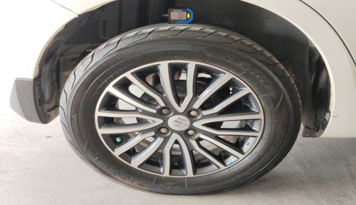 2012 Maruti Swift Dzire VDI, Diesel, Manual, 1,99,019 km, tyre