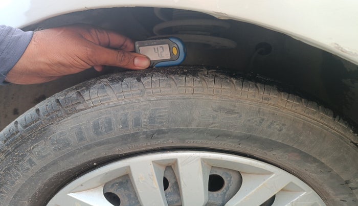 2017 Maruti Dzire VXI, Petrol, Manual, 85,029 km, tyre