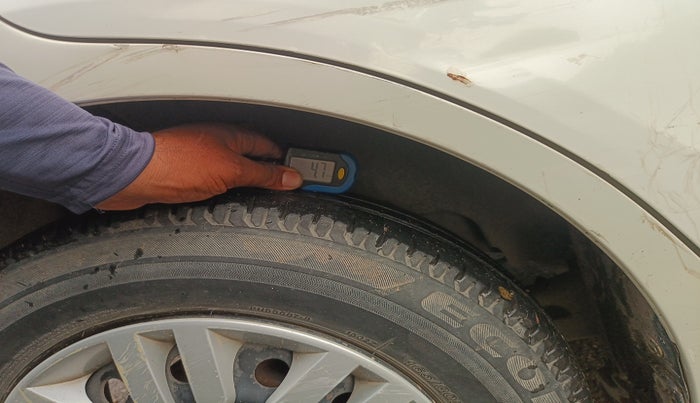 2017 Maruti Dzire VXI, Petrol, Manual, 85,029 km, tyre