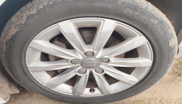2015 Audi A3 35TDI PREMIUM, Diesel, Automatic, 96,405 km, tyre
