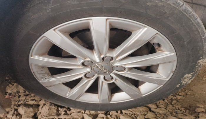 2015 Audi A3 35TDI PREMIUM, Diesel, Automatic, 96,405 km, tyre