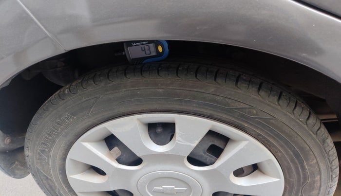 2010 Chevrolet Spark LT 1.0, Petrol, Manual, 26,880 km, tyre
