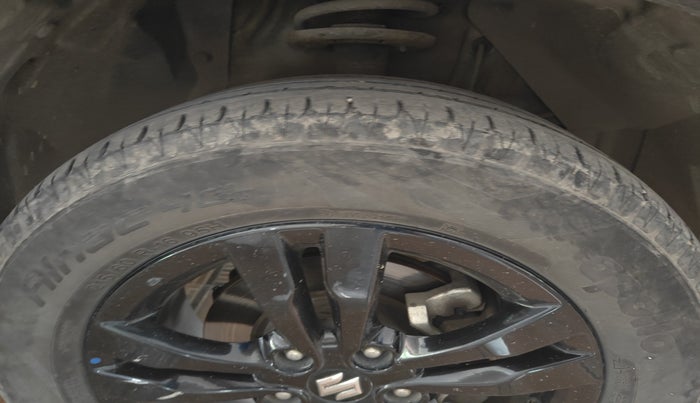 2020 Maruti Vitara Brezza ZDI PLUS AMT, Diesel, Automatic, 53,197 km, tyre