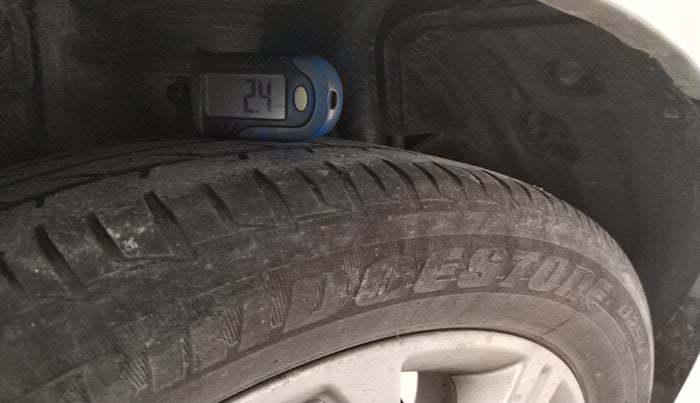 2017 Tata Tiago XZ PETROL, Petrol, Manual, 56,937 km, tyre