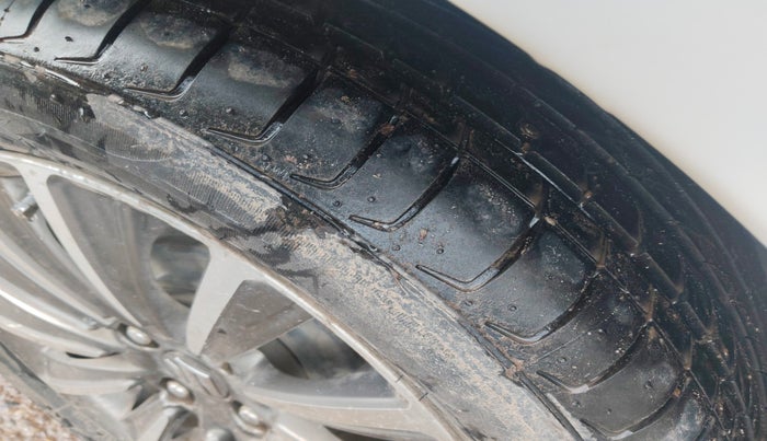 2019 Maruti Ciaz ALPHA DIESEL 1.5, Diesel, Manual, 60,053 km, tyre