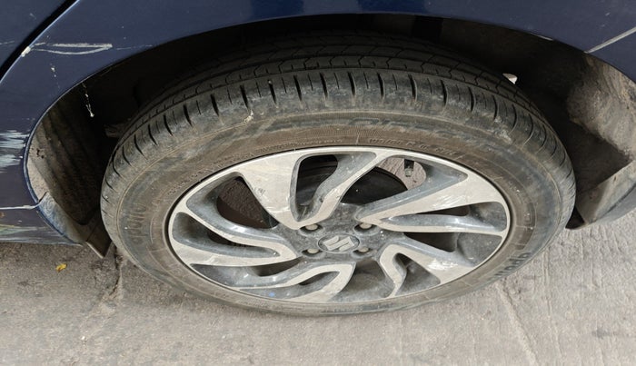 2021 Maruti Baleno ZETA CVT PETROL 1.2, Petrol, Automatic, 27,907 km, tyre