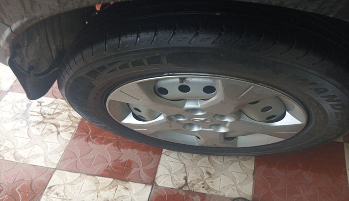 2021 Mahindra XUV300 W4 1.5 DIESEL, Diesel, Manual, 99,987 km, tyre