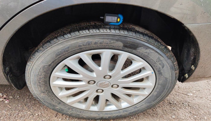 2018 Maruti Dzire ZDI, Diesel, Manual, 98,638 km, tyre