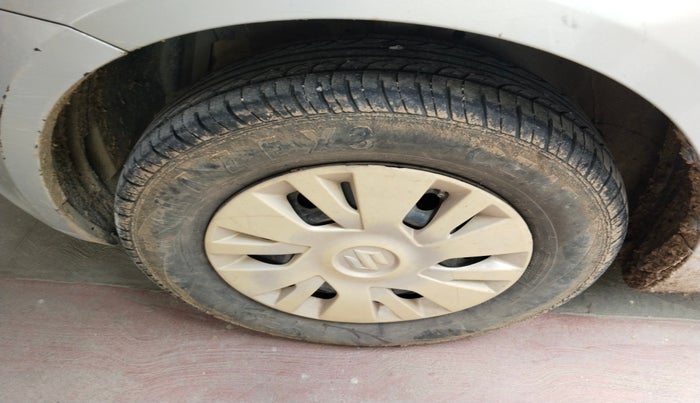 2012 Maruti Swift VDI, Diesel, Manual, 2,03,458 km, tyre