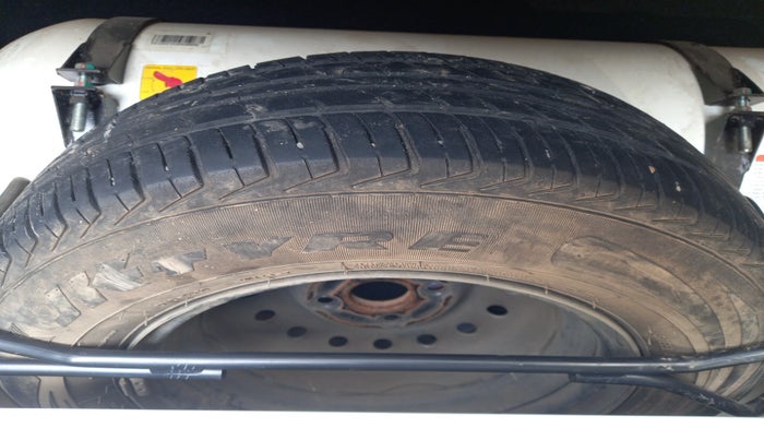 2023 Maruti New Wagon-R LXI CNG 1.0, Petrol, Manual, 50,601 km, tyre