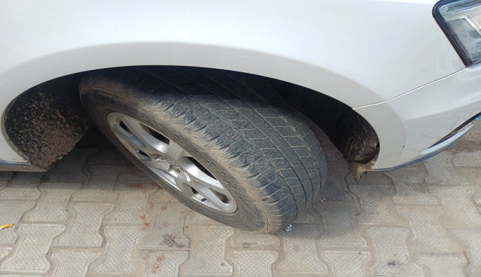 2013 Audi Q5 2.0 TDI QUATTRO, Diesel, Automatic, 1,13,619 km, tyre