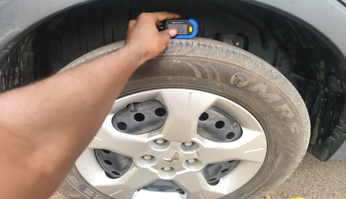 2022 Mahindra XUV300 W6 1.2 PETROL, Petrol, Manual, 11,897 km, tyre