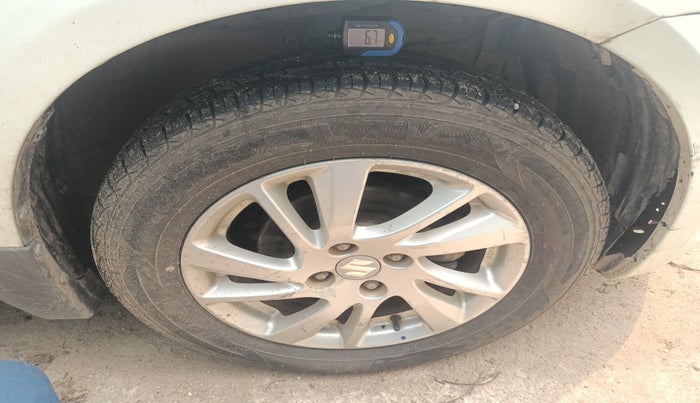 2012 Maruti Swift ZDI, Diesel, Manual, 1,14,393 km, tyre