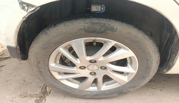 2012 Maruti Swift ZDI, Diesel, Manual, 1,14,393 km, tyre