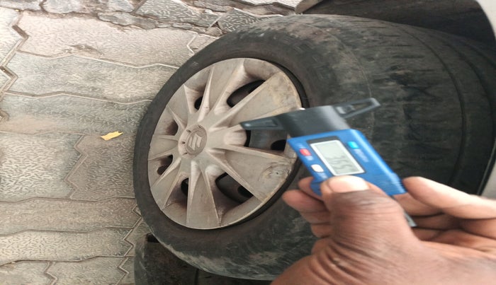 2010 Maruti SX4 VXI, Petrol, Manual, 93,166 km, tyre