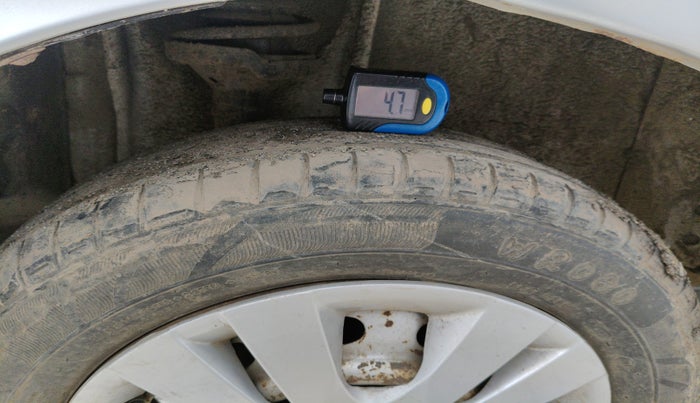 2013 Tata Indica EV2 LX, Diesel, Manual, 1,17,836 km, tyre
