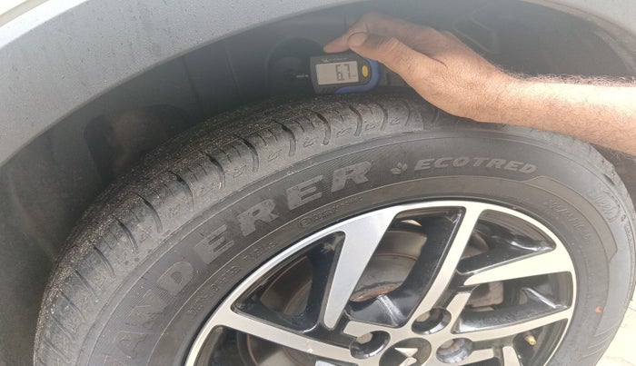 2022 Mahindra XUV300 W8 (O) 1.2 PETROL, Petrol, Manual, 26,759 km, tyre