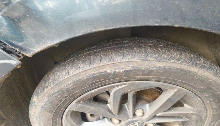 2020 Hyundai GRAND I10 NIOS SPORTZ AMT 1.2 KAPPA VTVT, Petrol, Automatic, 1,30,000 km, tyre