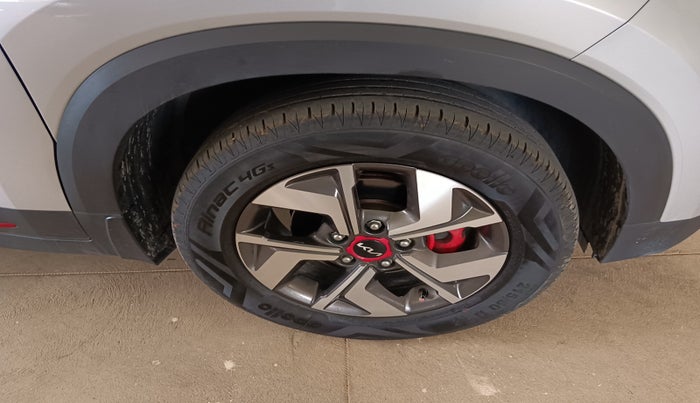 2022 KIA SONET GTX PLUS 1.5 AT, Diesel, Automatic, 52,303 km, tyre
