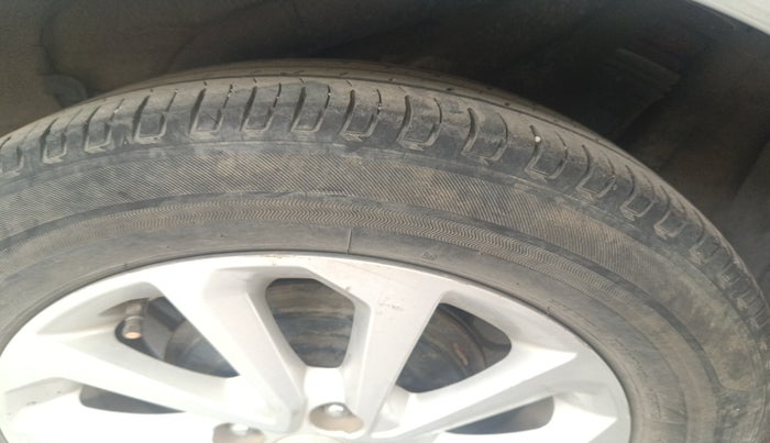2018 Hyundai Verna 1.6 EX VTVT AT, Petrol, Automatic, 1,04,524 km, tyre