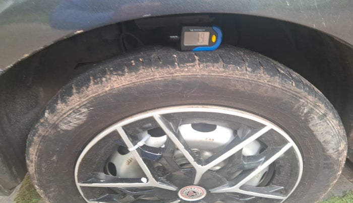 2020 Tata Tiago XE PETROL, Petrol, Manual, 43,508 km, tyre