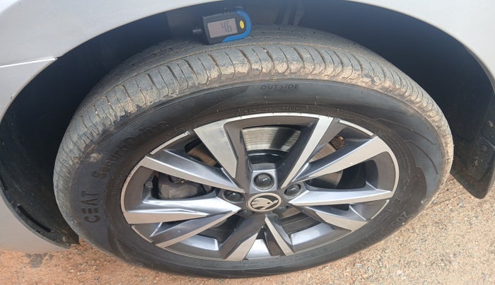 2022 Skoda SLAVIA STYLE 1.5L TSI MT, Petrol, Manual, 63,000 km, tyre