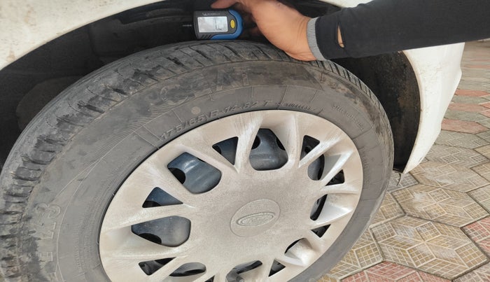 2015 Ford New Figo TREND 1.5L DIESEL, Diesel, Manual, 45,929 km, tyre