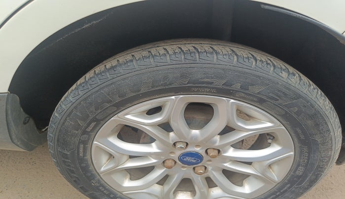 2015 Ford Ecosport TITANIUM 1.5L DIESEL, Diesel, Manual, 85,942 km, tyre