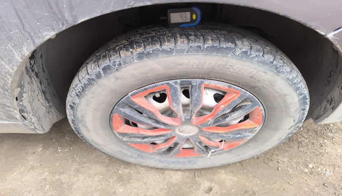 2017 Tata Tiago XM PETROL, Petrol, Manual, 78,274 km, tyre
