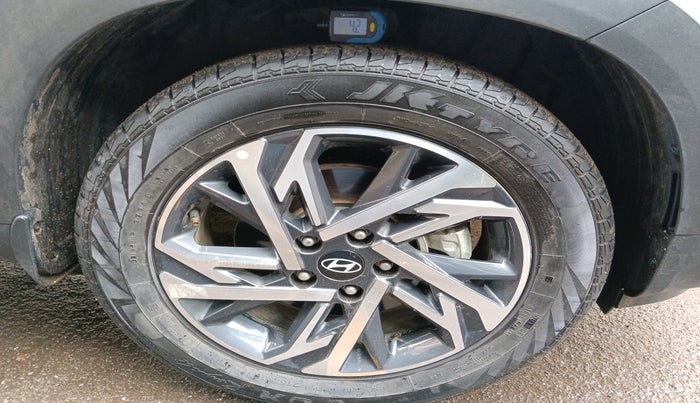 2024 Hyundai Creta SX TECH 1.5 PETROL iVT, Petrol, Automatic, 7,560 km, tyre