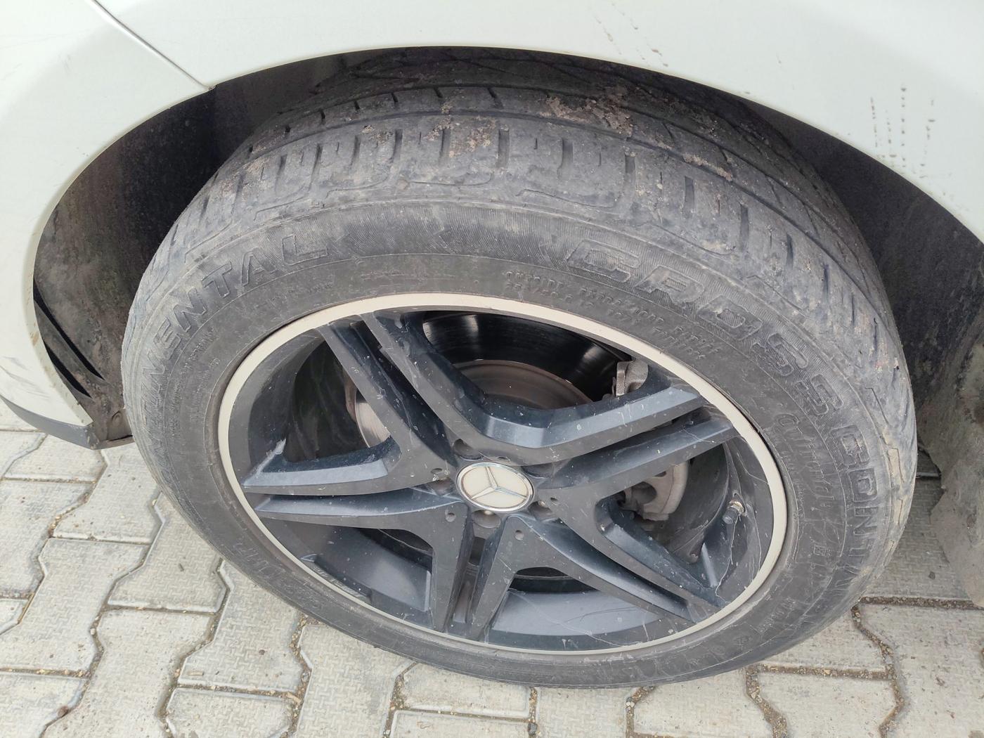 2014 Mercedes Benz Ml Class 350 CDI, Diesel, Automatic, 1,11,260 km, tyre