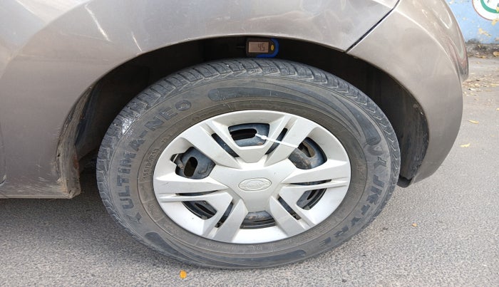 2018 Datsun Redi Go S 1.0 AMT, Petrol, Automatic, 30,940 km, tyre