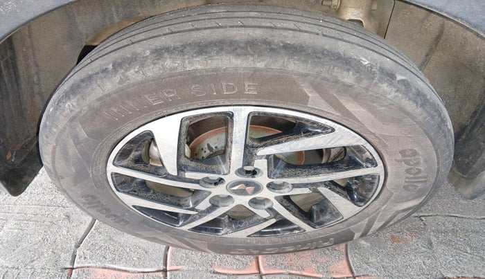 2023 Mahindra XUV400 EL 7.2 KW, Electric, Automatic, 73,691 km, tyre