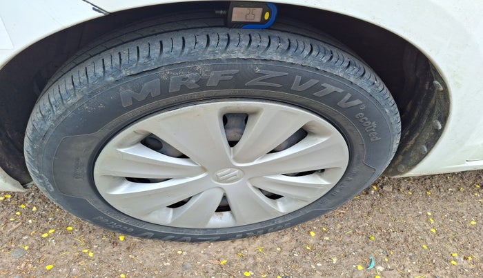 2016 Maruti Ertiga VXI CNG, Petrol, Manual, 1,03,562 km, tyre