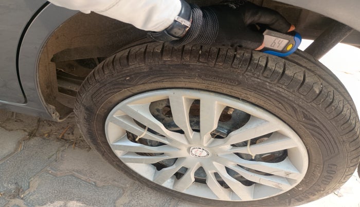 2018 Maruti Wagon R 1.0 VXI, Petrol, Manual, 39,650 km, tyre