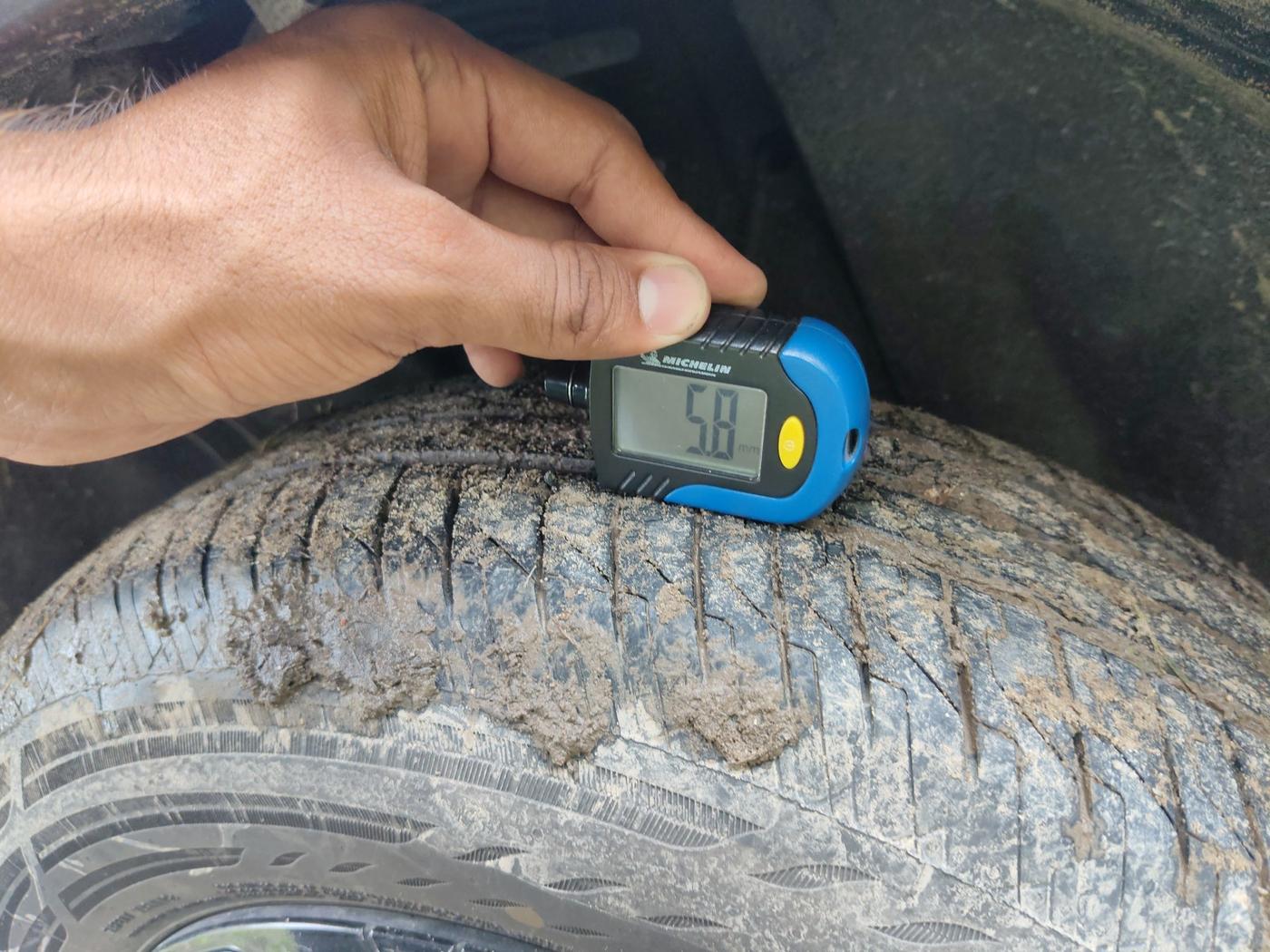 2025 Tata PUNCH Adventure Plus, Petrol, Manual, 6,137 km, tyre