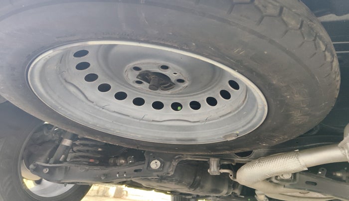 2022 Mahindra XUV700 AX 7 P AT 7 STR, Petrol, Automatic, 23,655 km, tyre
