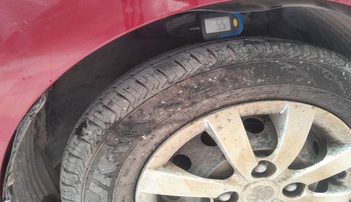 2013 Hyundai Eon ERA +, Petrol, Manual, 51,555 km, tyre