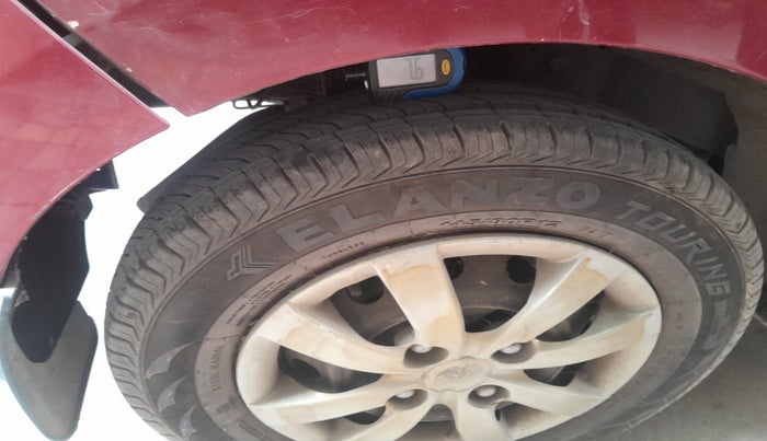 2013 Hyundai Eon ERA +, Petrol, Manual, 51,555 km, tyre