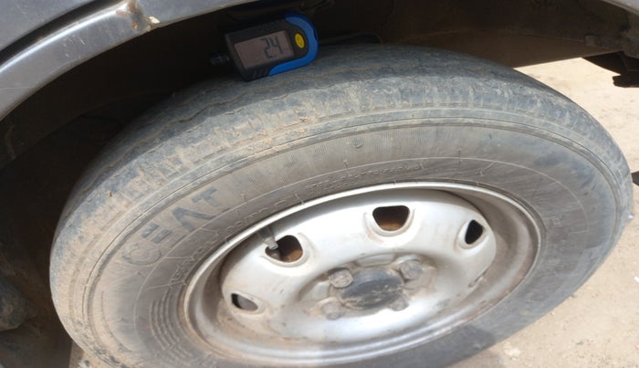 2019 Maruti Eeco 5 STR WITH A/C+HTR, Petrol, Manual, 62,535 km, tyre