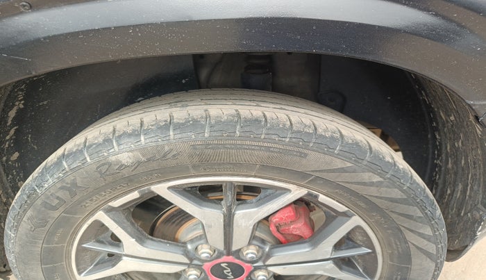 2019 KIA SELTOS HTK 1.5 DIESEL, Diesel, Manual, 82,664 km, tyre