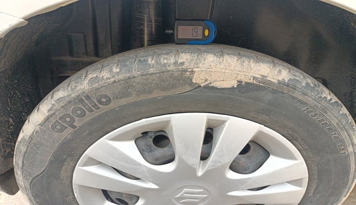 2015 Maruti Swift VDI, Diesel, Manual, 85,341 km, tyre