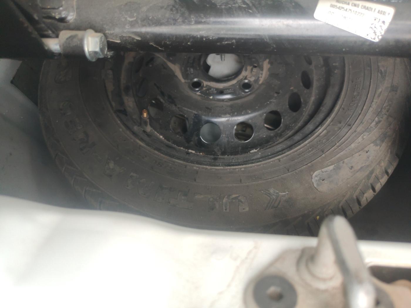 2022 Tata Tiago XM CNG, Petrol, Manual, 83,422 km, tyre