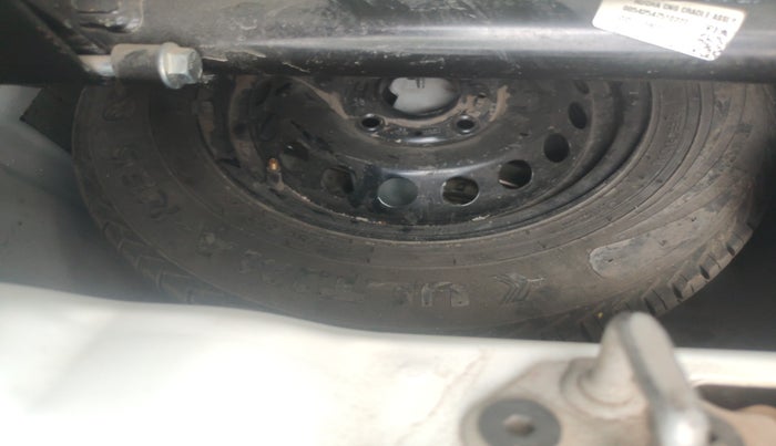 2022 Tata Tiago XM CNG, Petrol, Manual, 83,422 km, tyre