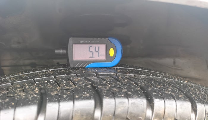 2016 Maruti Ertiga VDI ABS, Diesel, Manual, 1,04,345 km, tyre